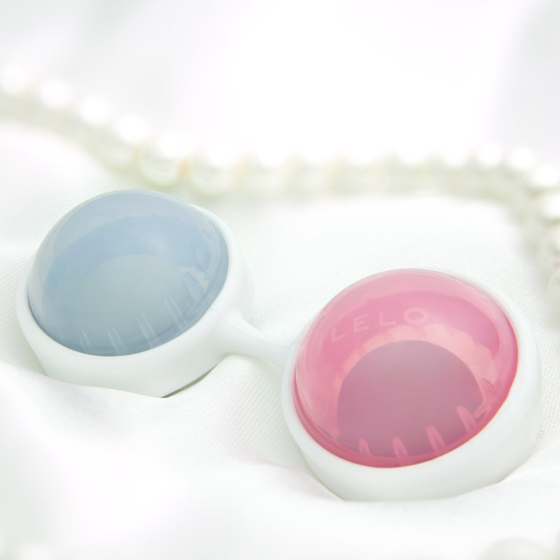 Lelo Luna Beads Mini Pink And Blue - Image 3